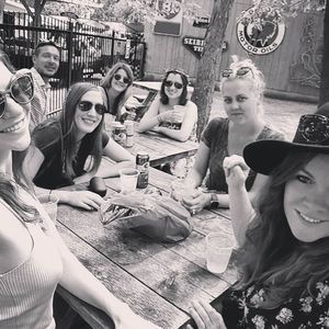 Meet your Posher, Alena